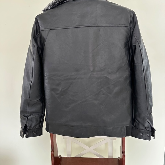 Men’s Jacket - Picture 4 of 7